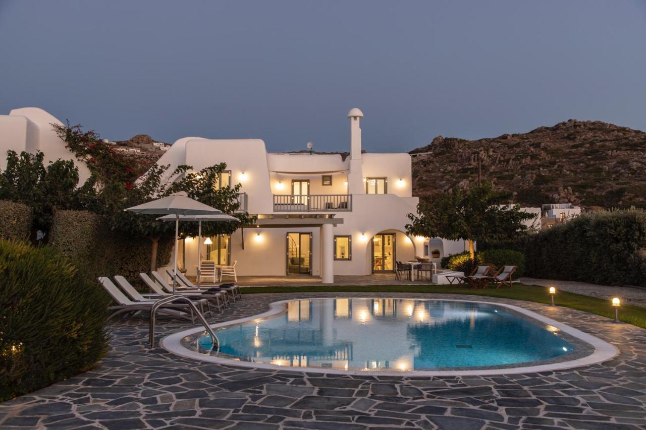 Aqua Breeze Villas On The Beach Pláka 외부 사진