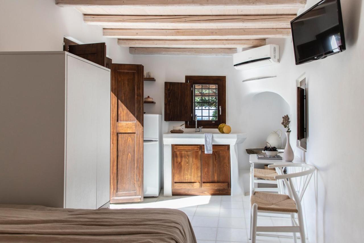 Aqua Breeze Villas On The Beach Pláka 외부 사진