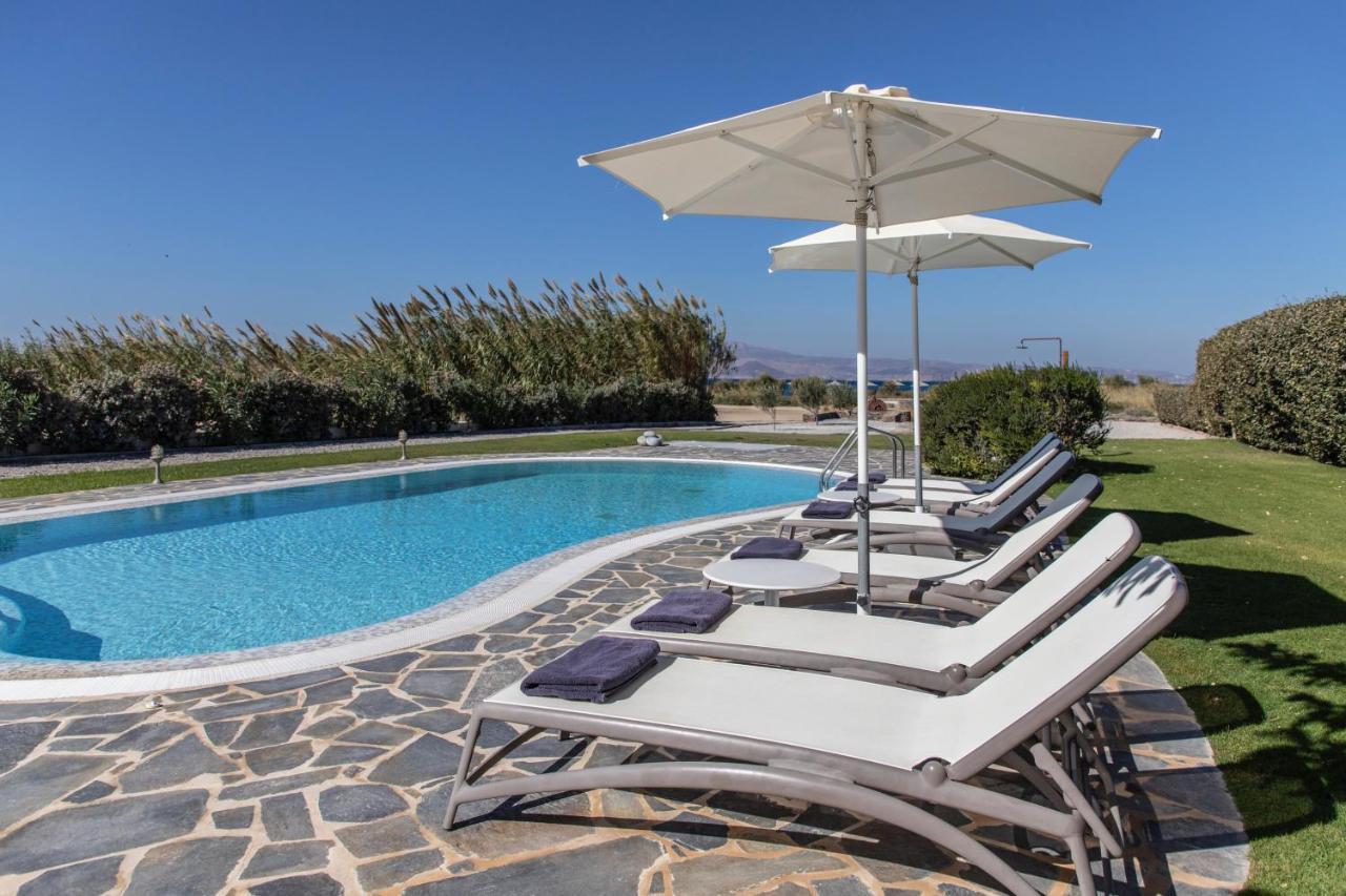 Aqua Breeze Villas On The Beach Pláka 외부 사진