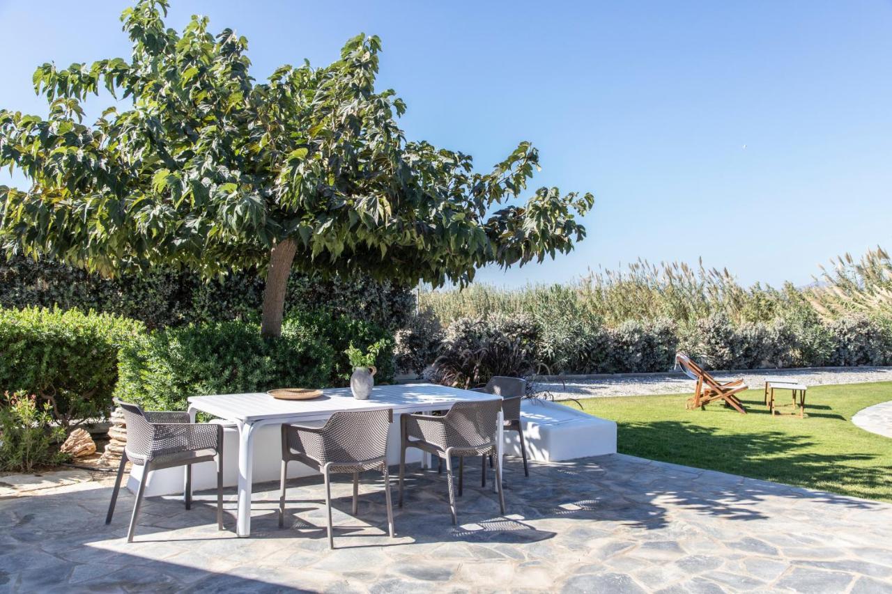 Aqua Breeze Villas On The Beach Pláka 외부 사진